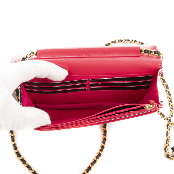 Chanel Tweed WOC - Picture 7 of 8